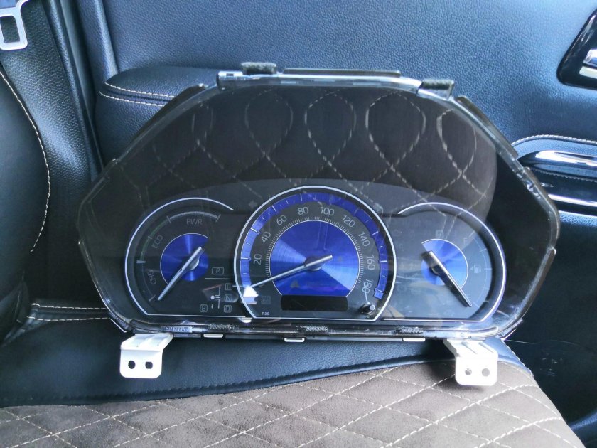 Приборная панель Toyota Corolla 2014