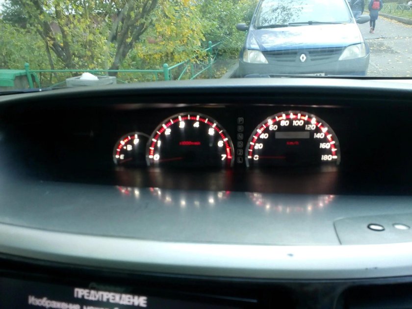 Приборная панель Тойота Вокси