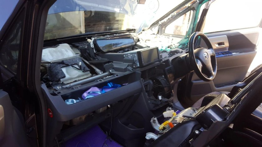 Toyota Voxy 70 торпеда