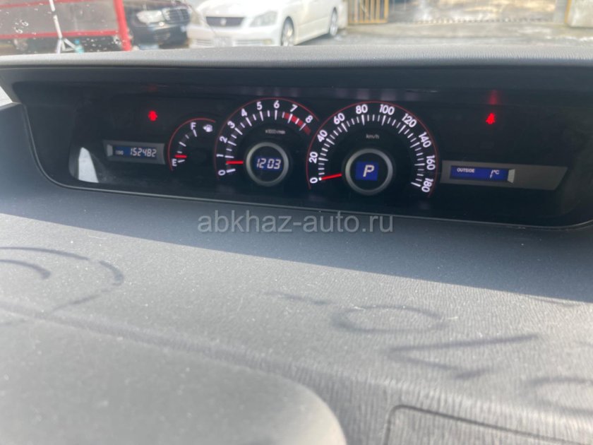 Toyota noah 2001 2007