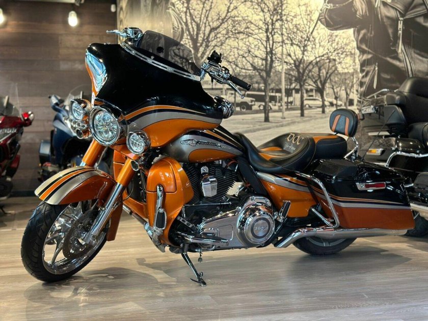 Мотоцикл harley davidson