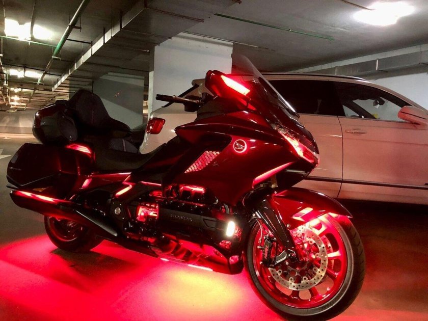 Honda gl 1800 gold wing