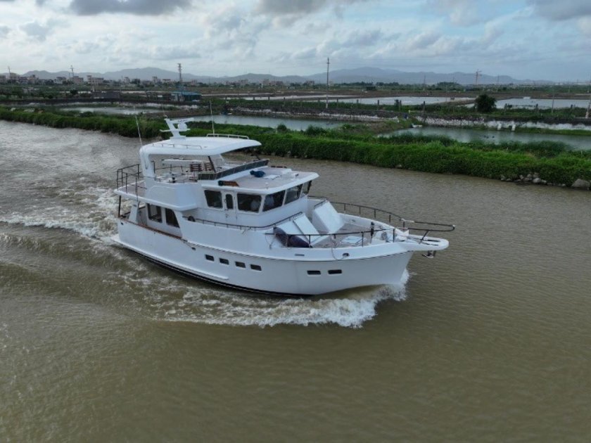 Траулерные яхты Дарвин