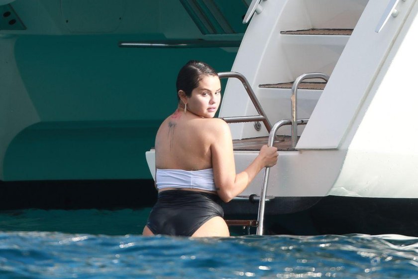 Selena gomez bikini 2023