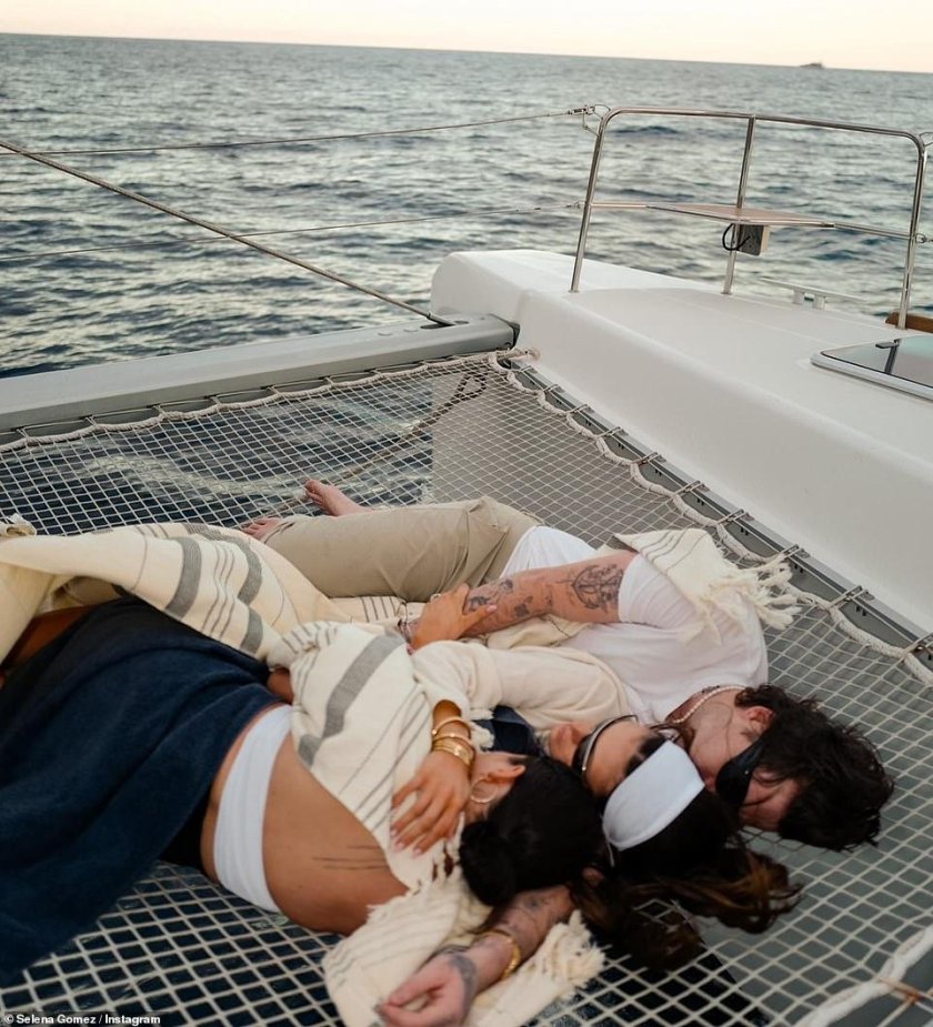 Бруклин Бекхэм и Никола Пельтц 2023