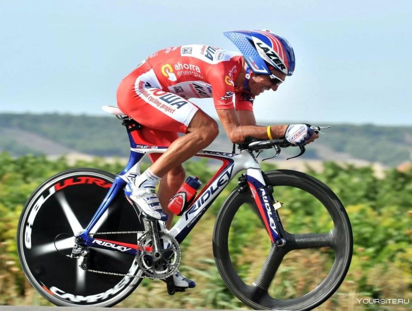 Гоночные спортивные велосипеды