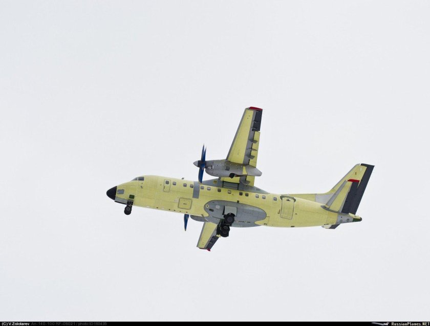 Турбовинтовой самолет АН-140