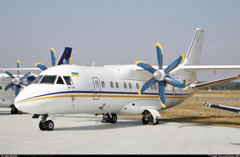 Турбовинтовой самолет АН-140