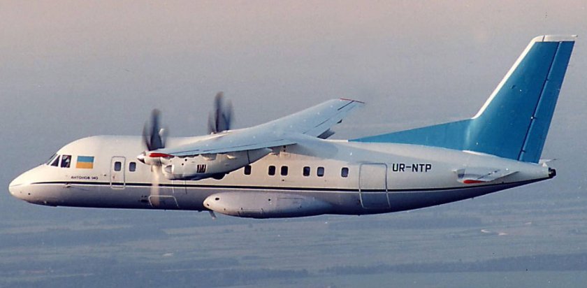 Самолёт ан 140