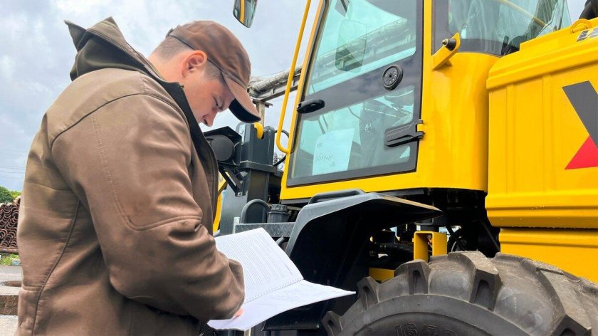 Ремонт фронтального погрузчика worker