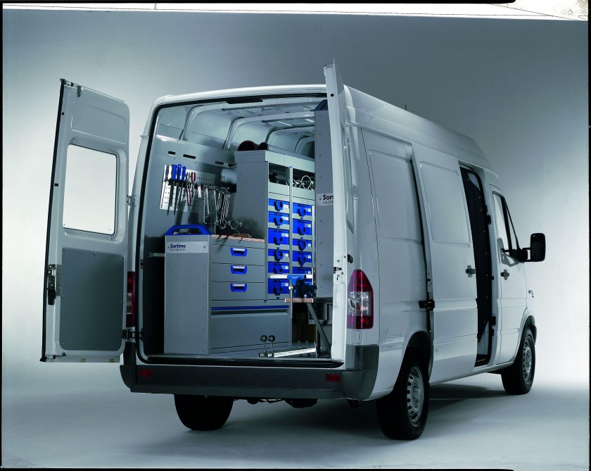 Форд Транзит передвижная автомастерская