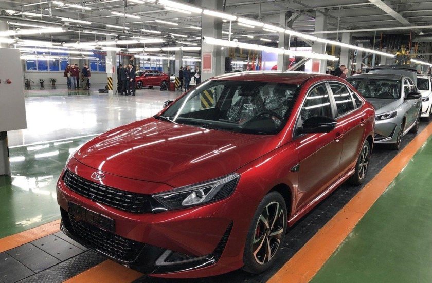 Машина Kaiyi e5