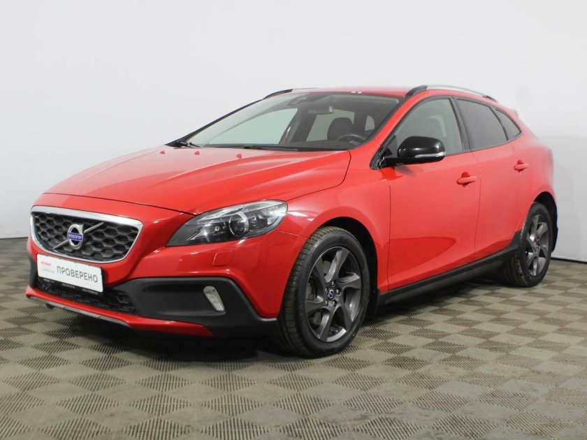Вольво v40 кросс Кантри красная