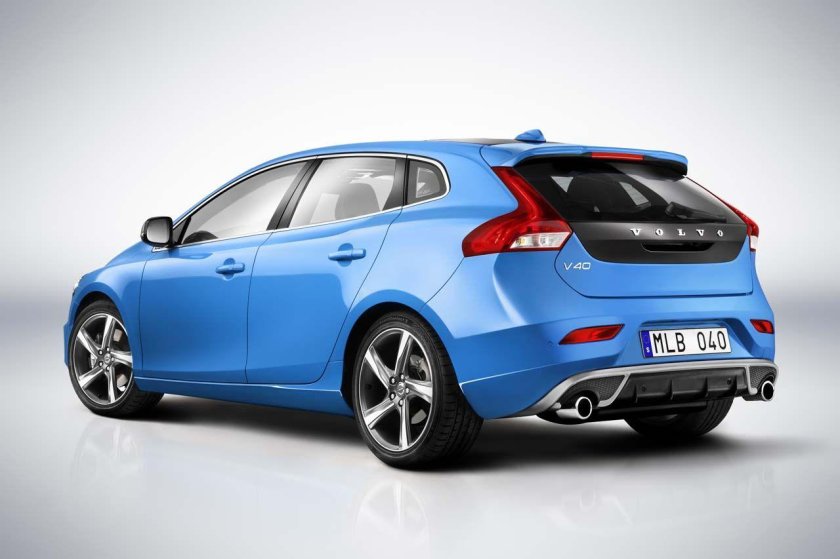 Вольво хэтчбек v40