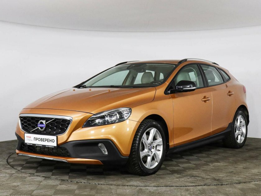 Volvo v40 cross country