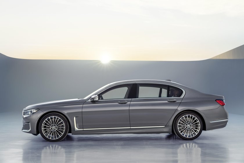 BMW 7 750li XDRIVE