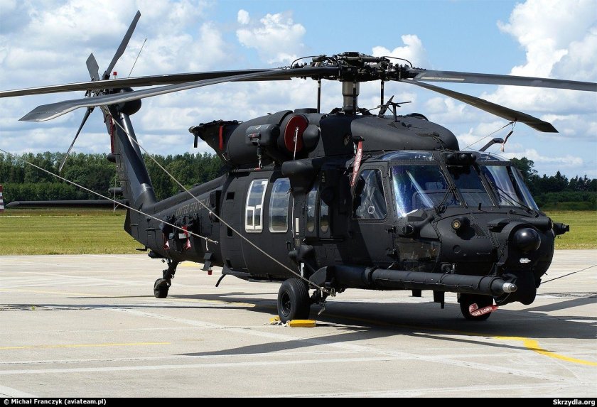 Sikorsky uh-60 Black Hawk