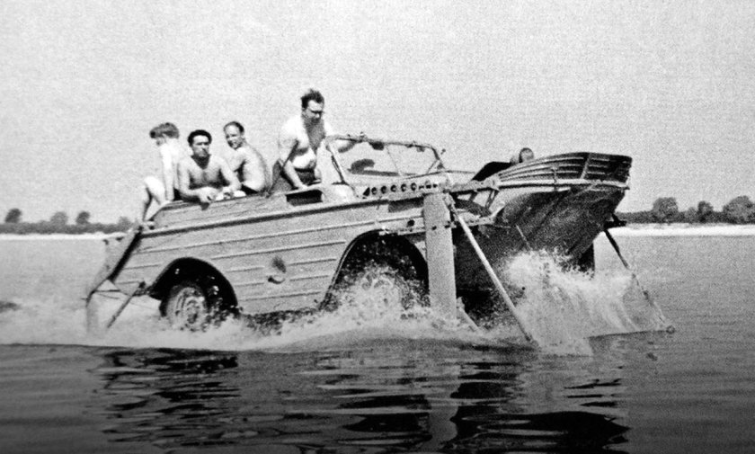 ГАЗ 46 амфибия