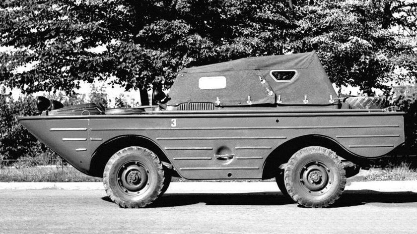 Советская машина амфибия