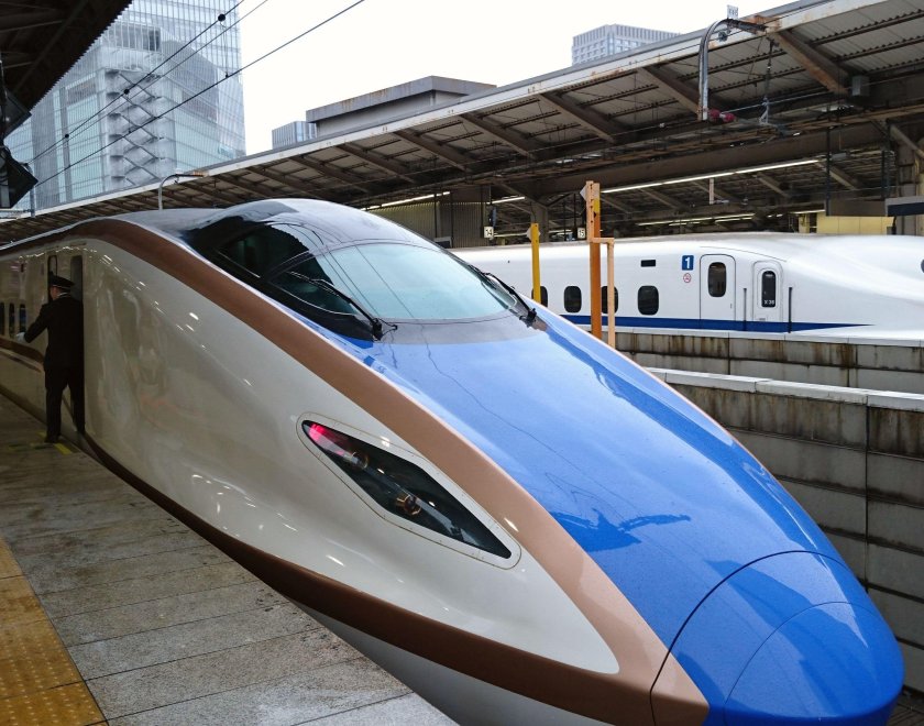 Поезд Синкансэн в Японии
