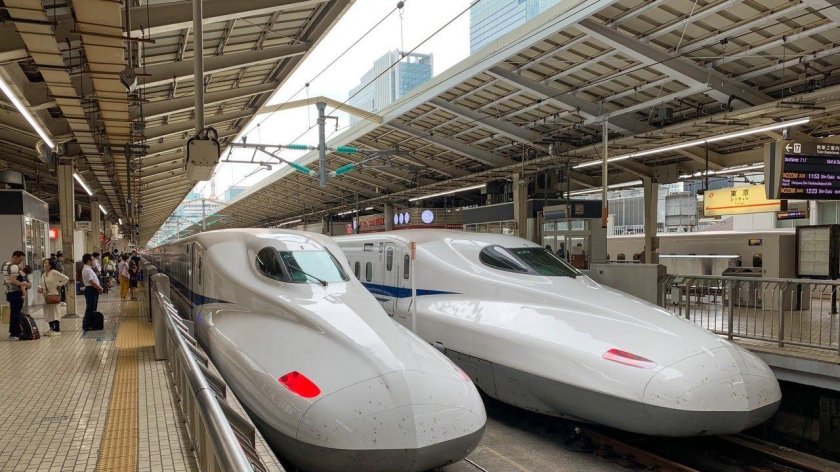 Поезд Синкансэн в Японии