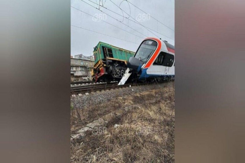 Столкновение поездов