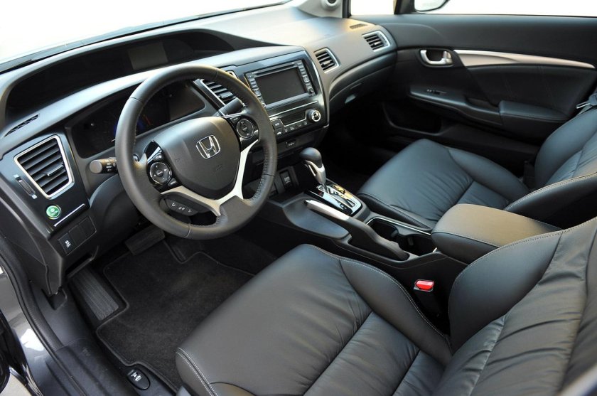 Хонда Цивик 2013 седан салон