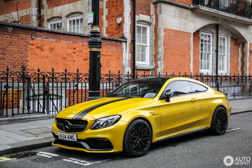 Mercedes c63 AMG Yellow