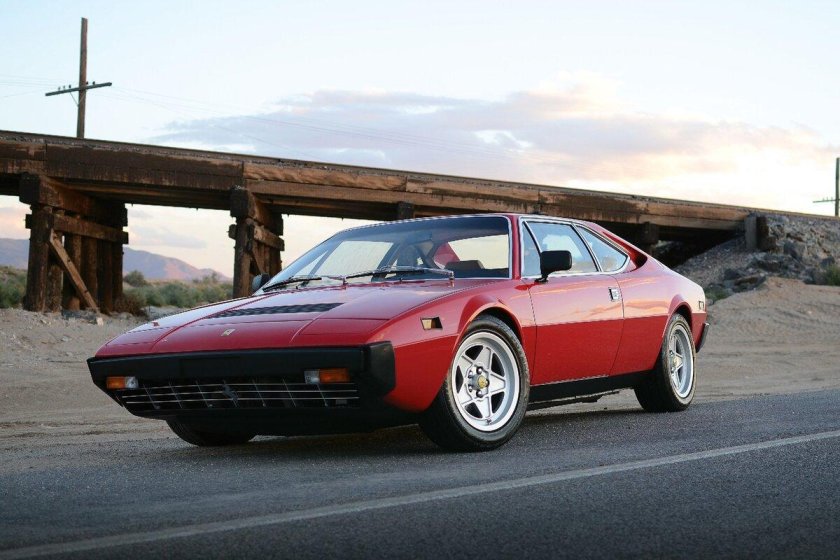 Ferrari 308 gt4