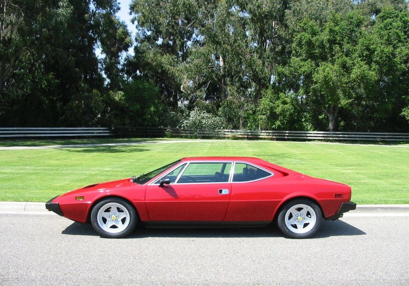 Ferrari 308 gt4