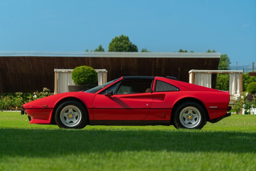 Ferrari 308 gts 1984