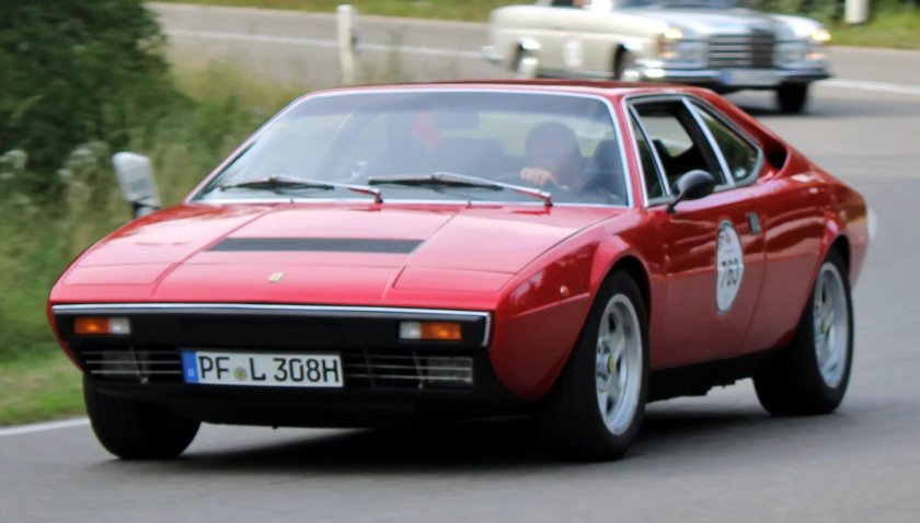 Ferrari 308 gt4