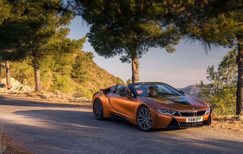 BMW i8 Orange