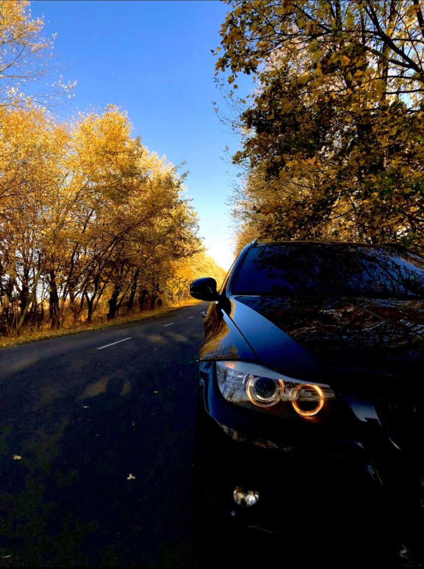 БМВ м5 осень