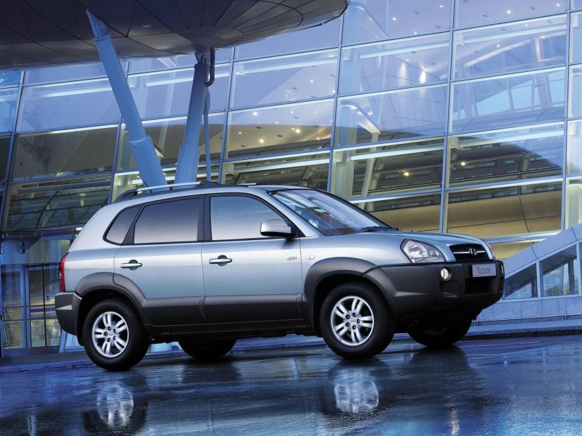 Хендай Туссан 1 поколения