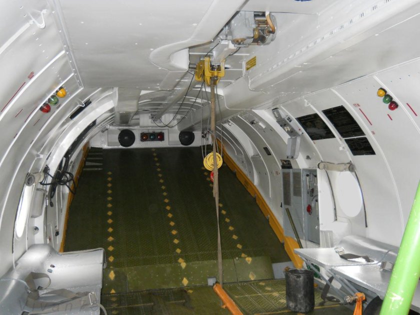 АН 26 кабина