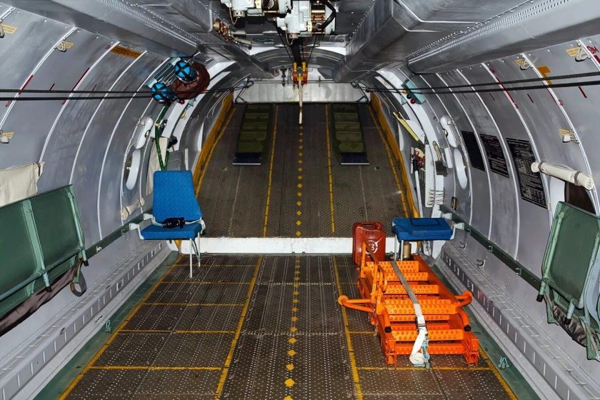 АН-124 грузовая кабина