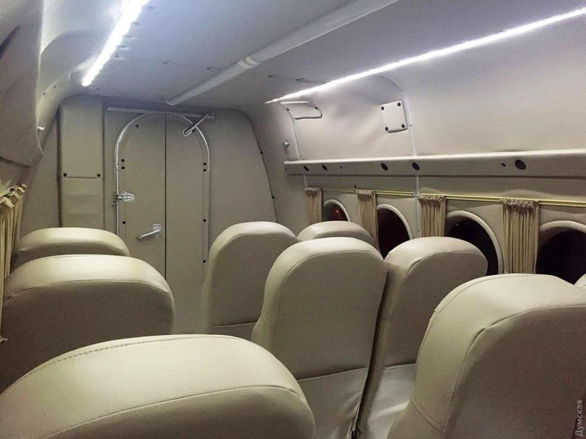 АН-2 пассажирский салон