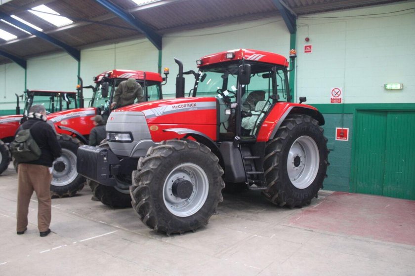 Маккормик трактор