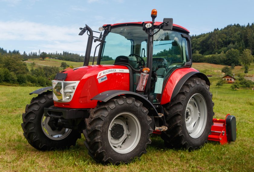 Маккормик трактор