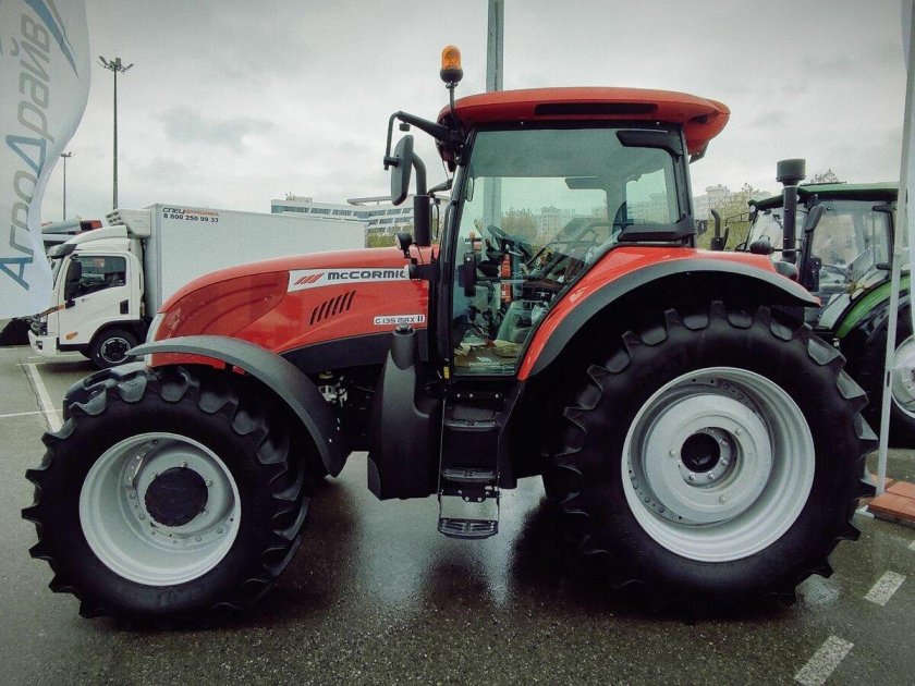 Маккормик трактор