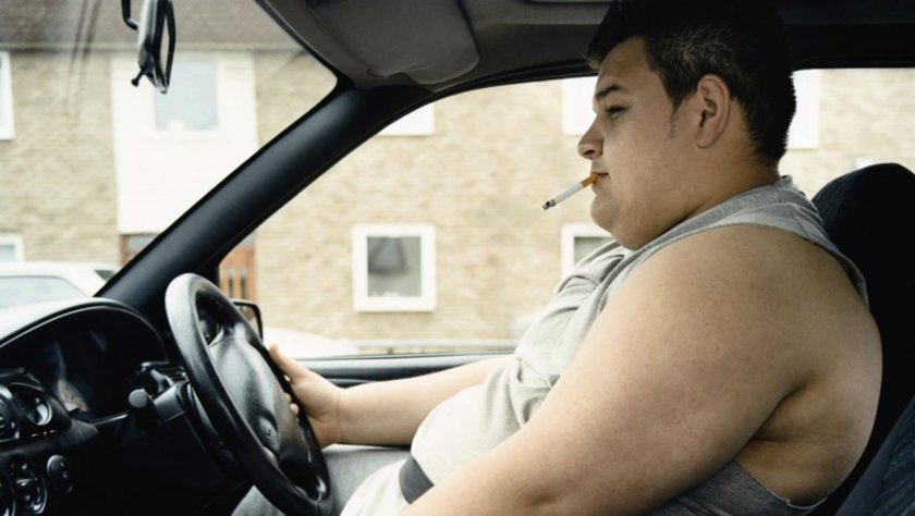 Толстый за рулем