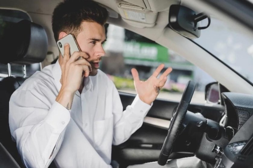 Человек за рулем