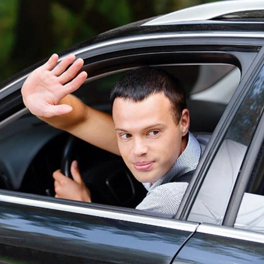 Мужчина в авто