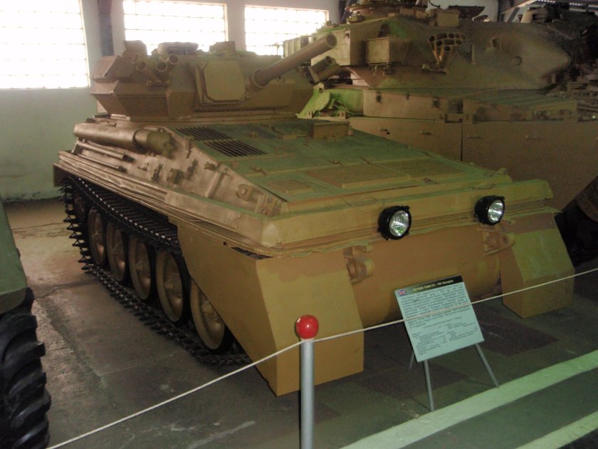Легкий танк fv101 "Scorpion"