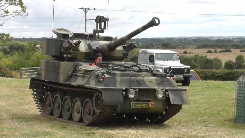 Танк fv101 Scorpion