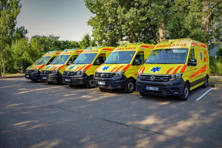 Латвия машина