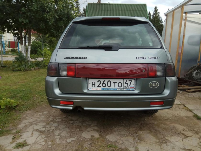 ВАЗ 2111 сзади