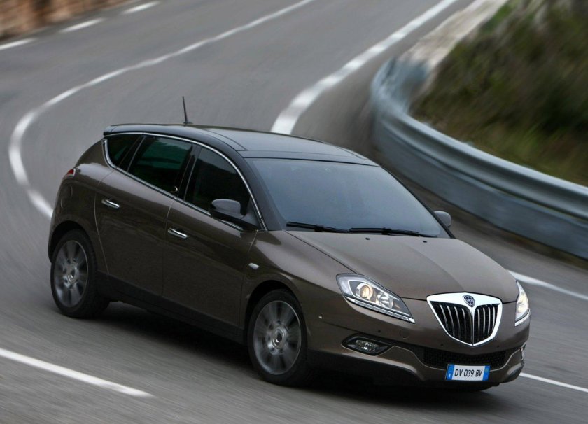 Автомобиль Лянча Дельта