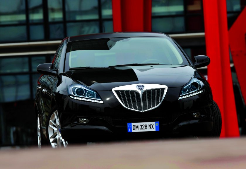 Машина Лянча Дельта